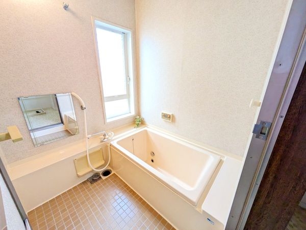 守山市石田町　中古一戸建て