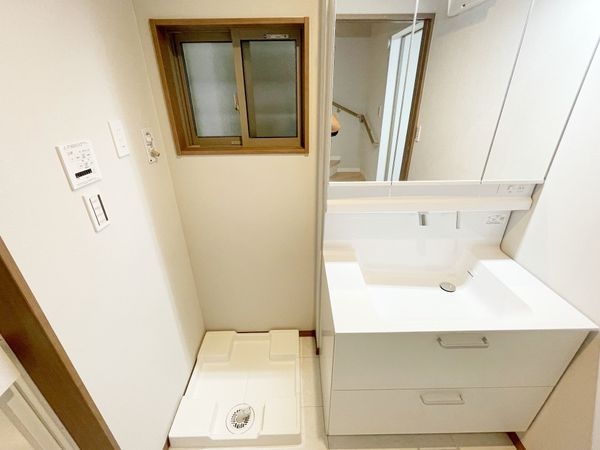 京都市伏見区淀美豆町　新築一戸建て