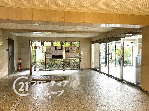 ライオンズマンション桃山南口 中古マンション(ロビー)