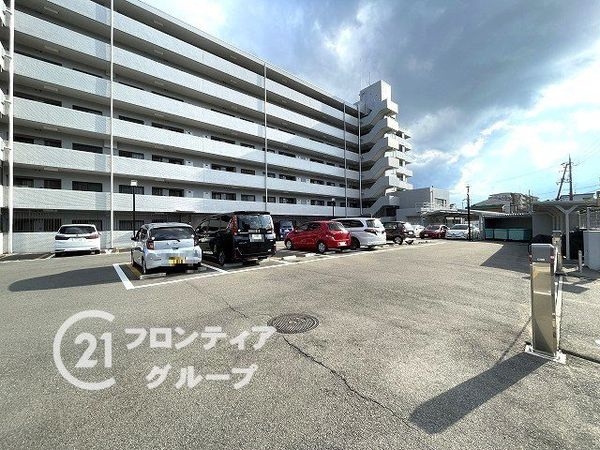ライオンズマンション桃山南口 中古マンション(駐車場)