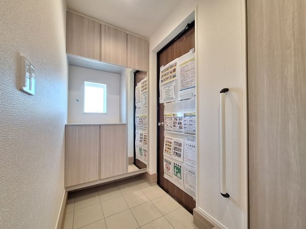 栗東市上鈎　新築一戸建て　２４－１期　２号棟