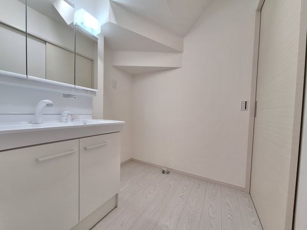 草津市追分南３丁目　新築一戸建て　１期　１号地