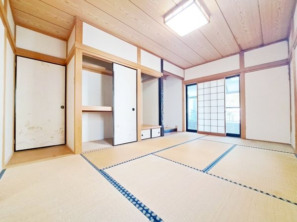 大津市雄琴１丁目の中古一戸建て