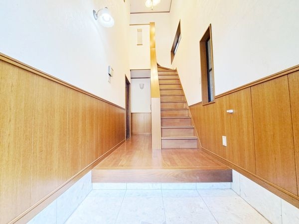 大津市雄琴１丁目の中古一戸建て