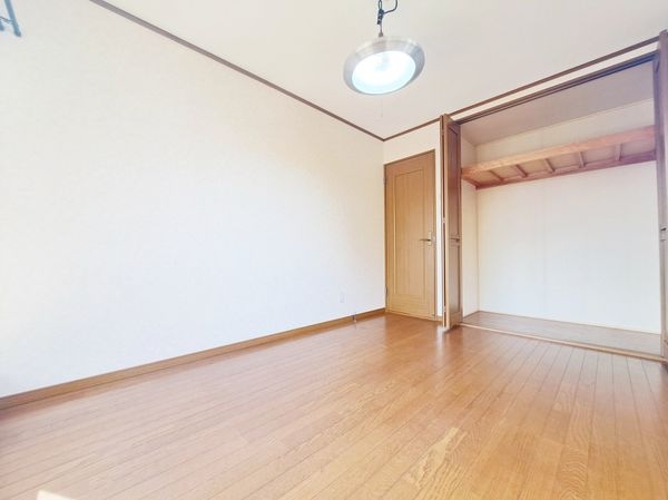 大津市雄琴１丁目の中古一戸建て