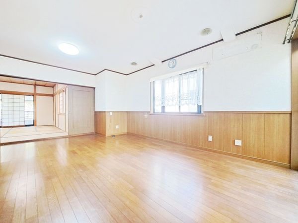大津市雄琴１丁目の中古一戸建て