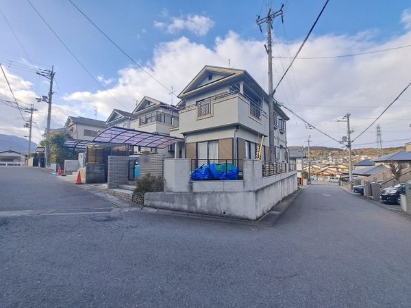 大津市石山寺５丁目の中古一戸建て