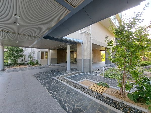 グランスイート近江・臨湖庵　中古マンション