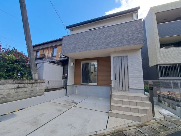 大津市一里山４丁目　中古一戸建て