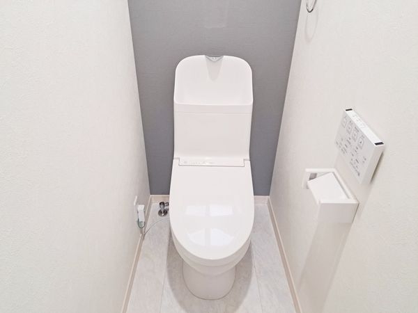 大津市一里山4丁目の中古一戸建て(トイレ)