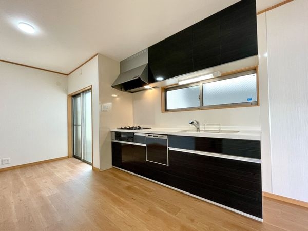 京都市南区上鳥羽西浦町　中古一戸建て