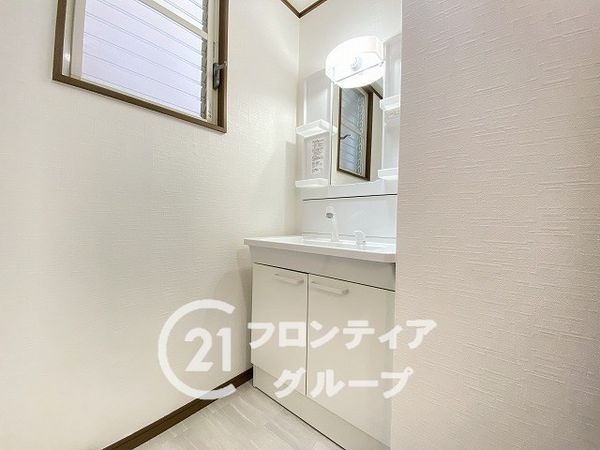 京都市伏見区深草大亀谷内膳町の中古一戸建て