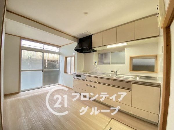 京都市伏見区深草大亀谷内膳町の中古一戸建て