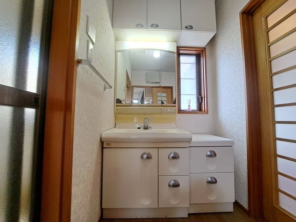 草津市南笠東３丁目の中古一戸建て