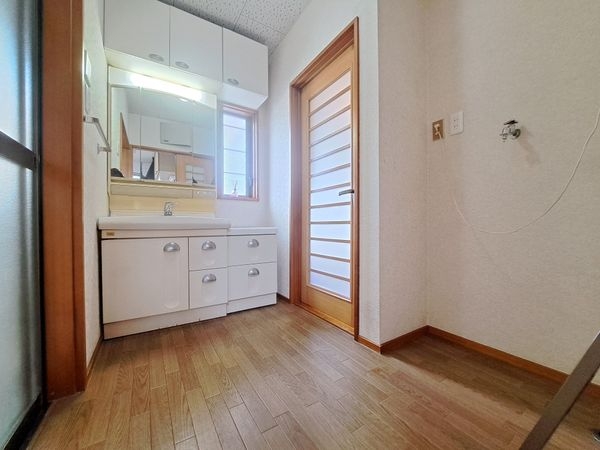 草津市南笠東３丁目の中古一戸建て