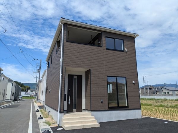 大津市雄琴５丁目　新築一戸建て　第２２　１２号棟