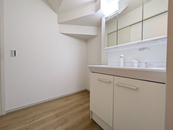 守山市下之郷1丁目 新築一戸建て 1号棟(洗面台・洗面所)