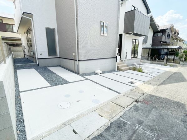 京都市伏見区醍醐大高町　新築一戸建て　１期　２号棟