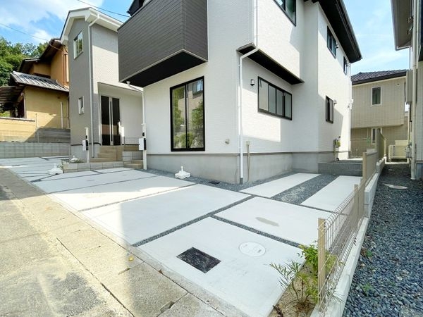 京都市伏見区醍醐大高町　新築一戸建て　１期　1号棟