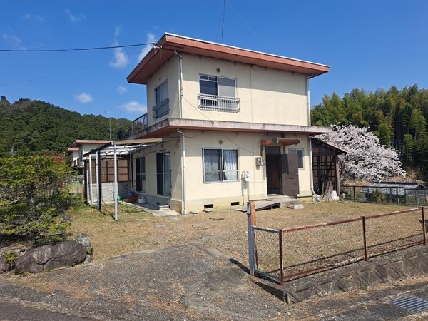 大津市伊香立下龍華町　中古一戸建て