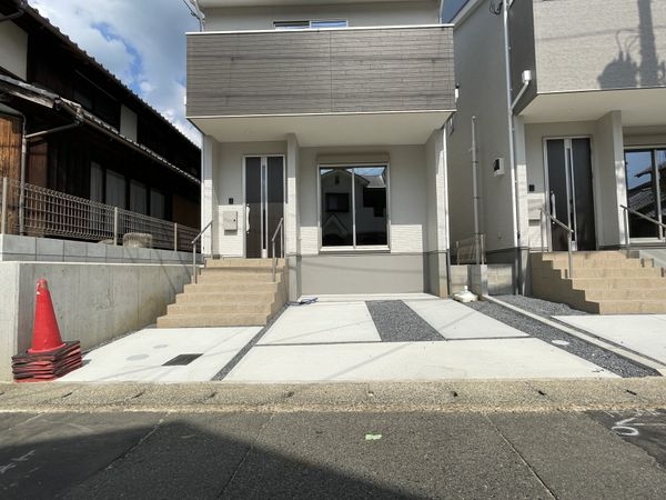 京都市伏見区日野西大道町　新築一戸建て　２期　１号棟