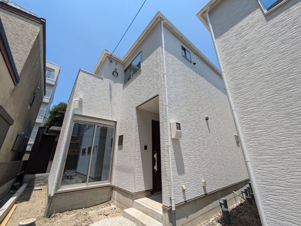 大津市中央１丁目　新築一戸建て　2号棟