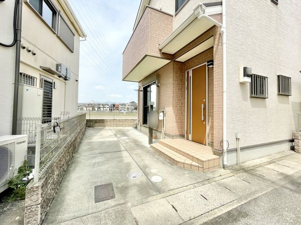 京都市伏見区羽束師鴨川町の中古一戸建て