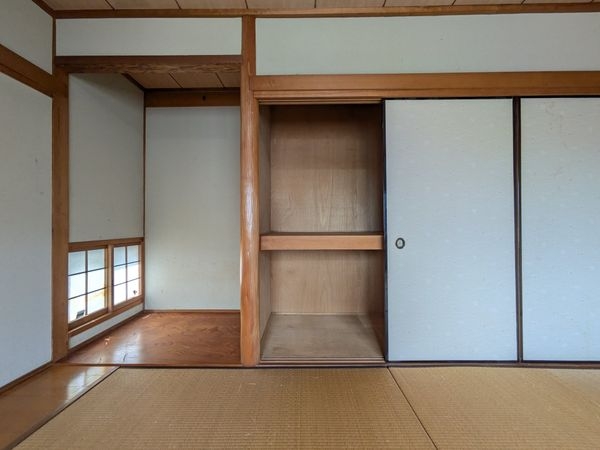 大津市雄琴５丁目の中古一戸建て