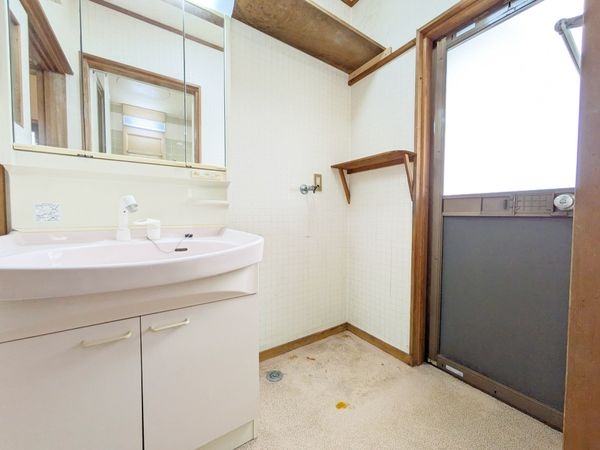 大津市雄琴５丁目の中古一戸建て