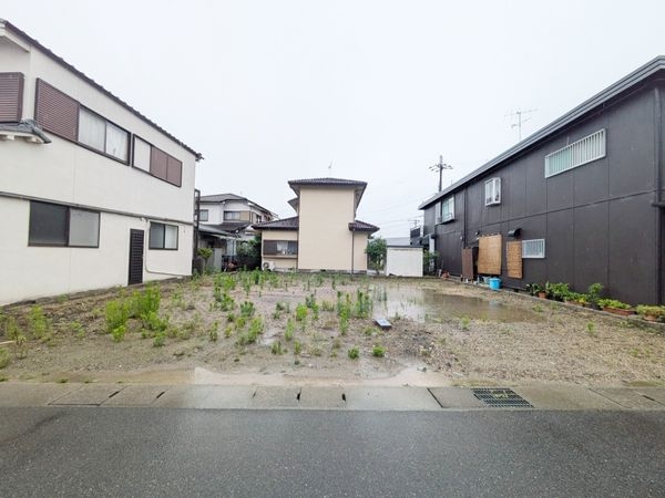 栗東市林　新築一戸建て　１期　１号地
