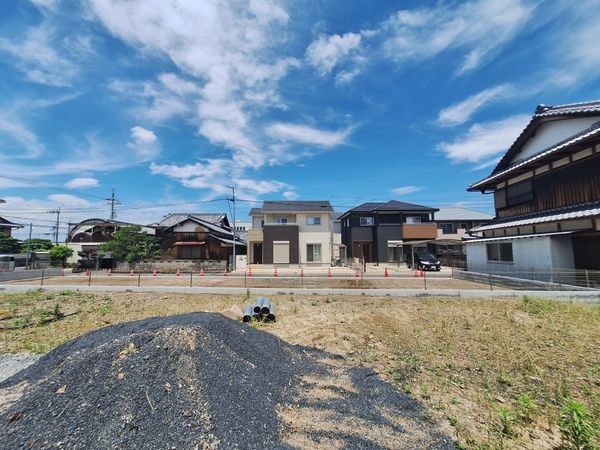 栗東市小柿２丁目　新築一戸建て　１期　１号棟