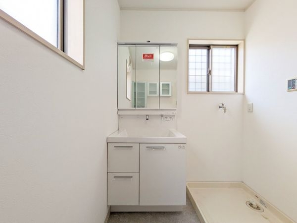 大津市際川４丁目の中古一戸建て
