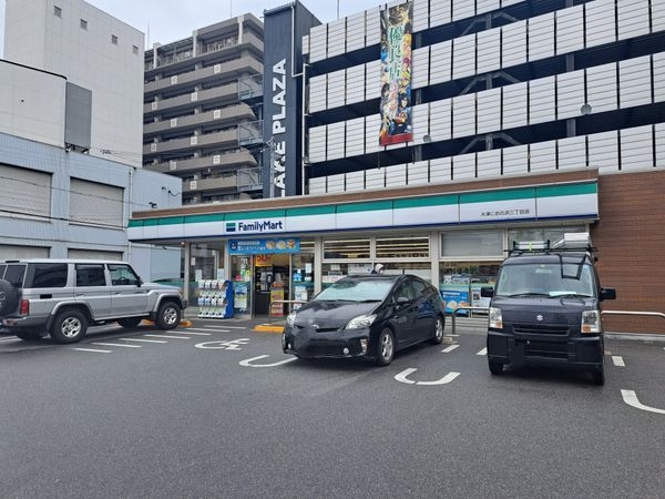 エバーグリーン鳰の浜　中古マンション(ファミリーマート大津におの浜三丁目店)