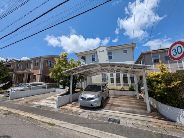大津市比叡平２丁目の中古一戸建て