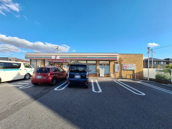 栗東市綣９丁目の中古一戸建て(セブンイレブン栗東綣店)