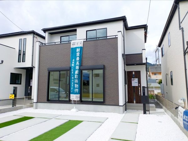 大津市下阪本１丁目　新築一戸建て　３期　３号棟