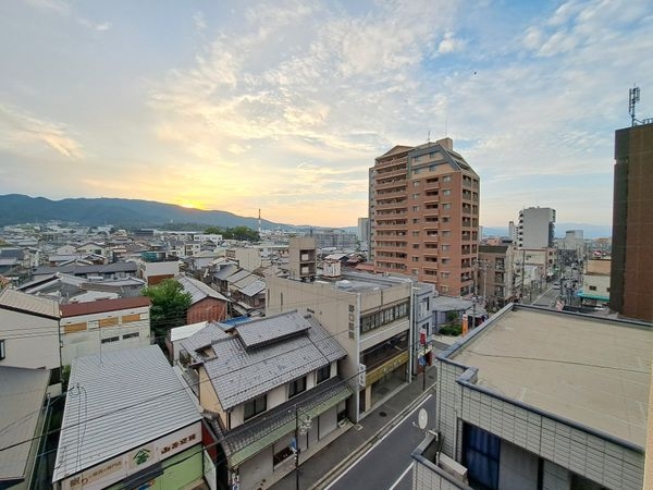 ティアラ・セントワンズ　中古マンション