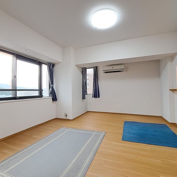 ティアラ・セントワンズ　中古マンション
