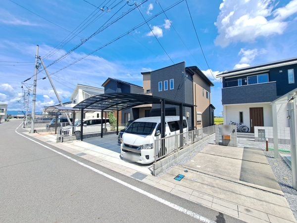 守山市小島町の中古一戸建て