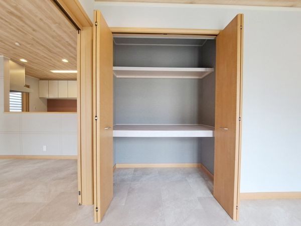 守山市小島町の中古一戸建て