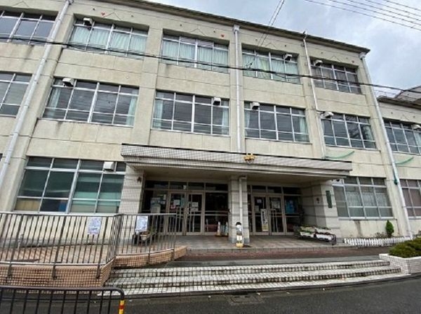 シンフォニー梅小路公園　中古マンション(京都市立梅小路小学校)