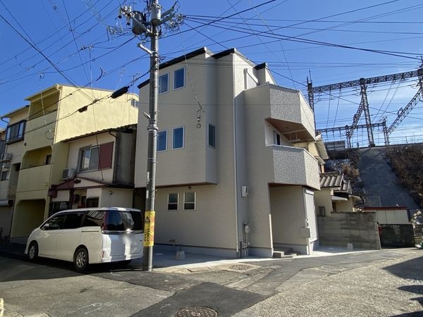 京都市山科区御陵久保町　新築一戸建て