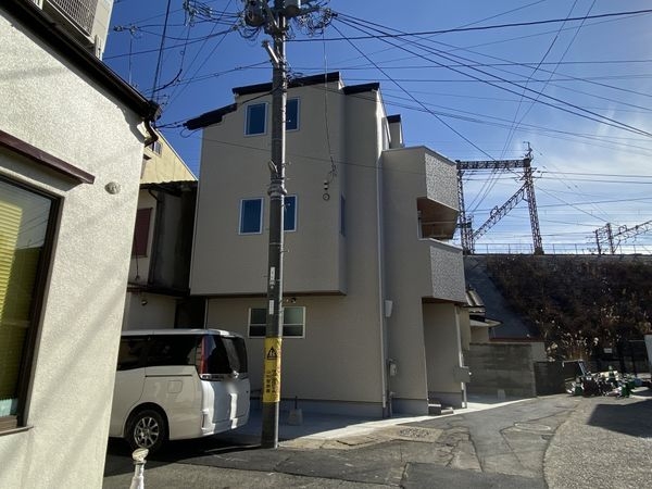 京都市山科区御陵久保町　新築一戸建て