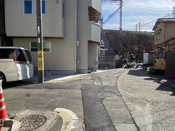京都市山科区御陵久保町　新築一戸建て