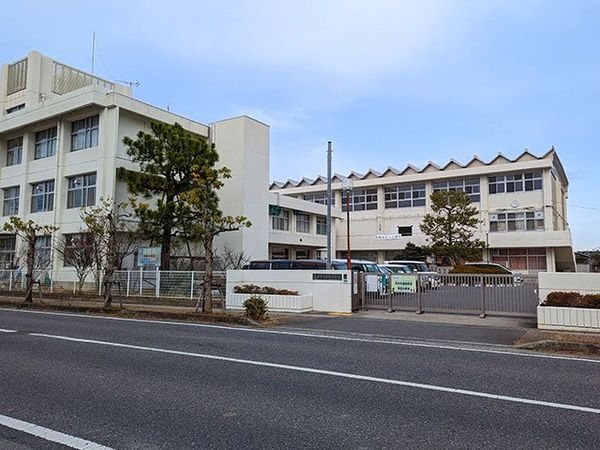 草津市芦浦町の中古一戸建て(草津市立常盤小学校)