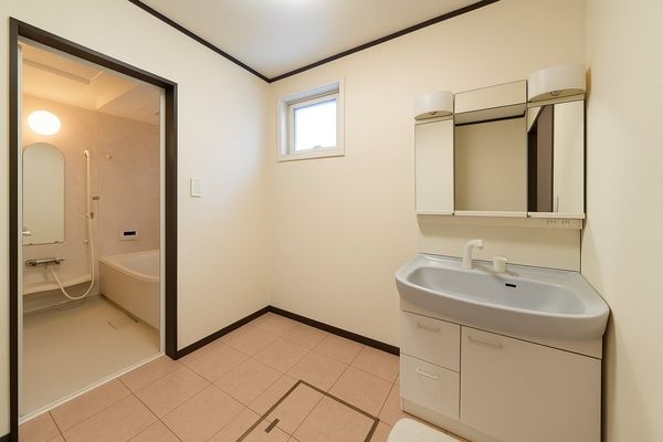 大津市野郷原２丁目の中古一戸建て