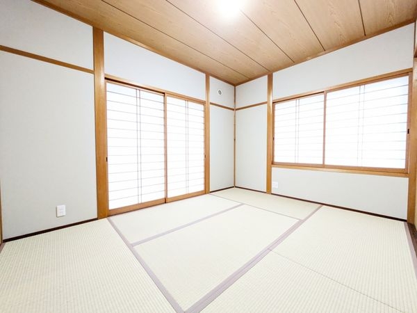 栗東市綣６丁目の中古一戸建て