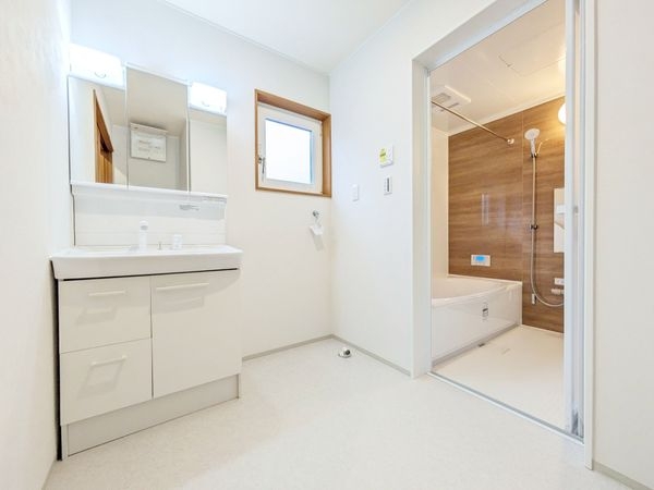 栗東市綣６丁目の中古一戸建て