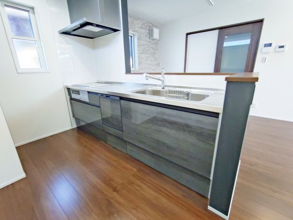 大津市大江４丁目　新築一戸建て　１号棟