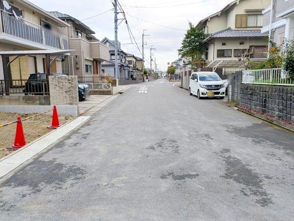 草津市平井６丁目　新築一戸建て　２期　２号棟